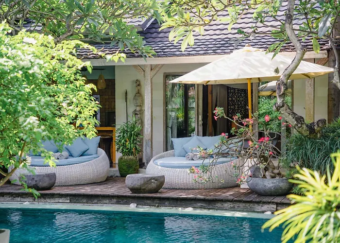Cinta Damai - Stunning & Stylish 4br Luxury In The Heart Of Seminyak, Just A 10-min Walk To The *