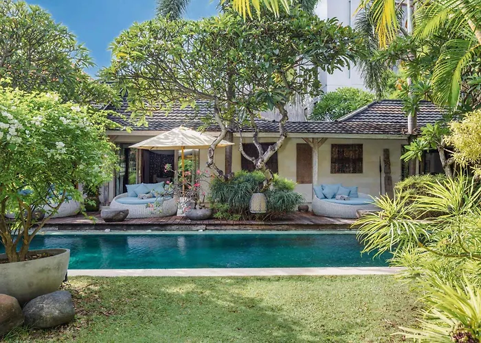 Cinta Damai - Stunning & Stylish 4br Luxury In The Heart Of Seminyak, Just A 10-min Walk To The * スミニャック