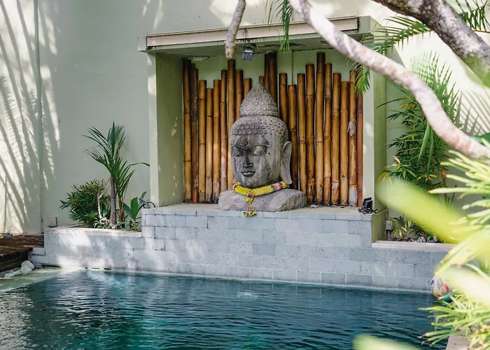 Cinta Damai - Stunning & Stylish 4br Luxury In The Heart Of Seminyak, Just A 10-min Walk To The * スミニャック