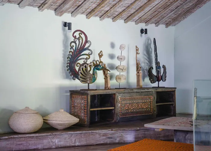 Cinta Damai - Stunning & Stylish 4br Luxury In The Heart Of Seminyak, Just A 10-min Walk To The ヴィラ スミニャック