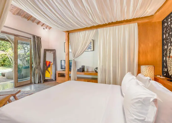 Cinta Damai - Stunning & Stylish 4br Luxury In The Heart Of Seminyak, Just A 10-min Walk To The ヴィラ スミニャック