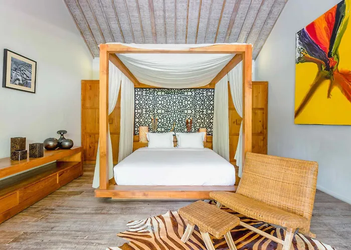 Cinta Damai - Stunning & Stylish 4br Luxury In The Heart Of Seminyak, Just A 10-min Walk To The ヴィラ スミニャック
