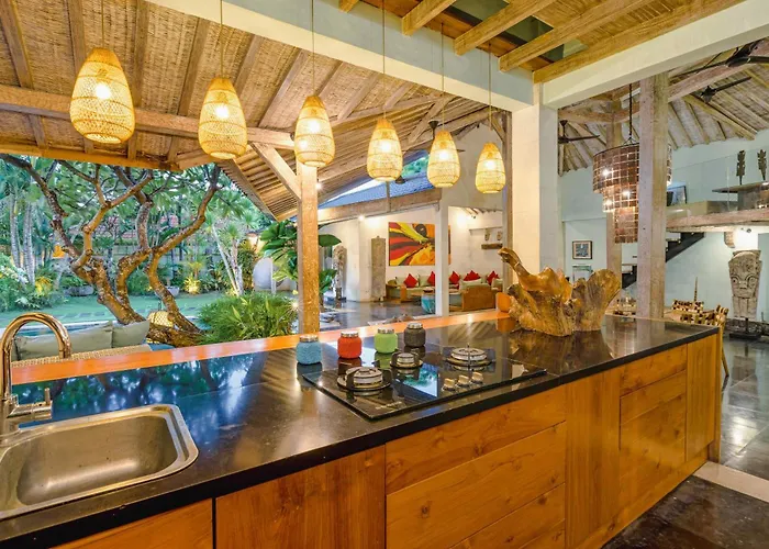 ヴィラ Cinta Damai - Stunning & Stylish 4br Luxury In The Heart Of Seminyak, Just A 10-min Walk To The *