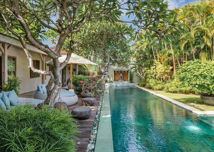 Cinta Damai - Stunning & Stylish 4br Luxury In The Heart Of Seminyak, Just A 10-min Walk To The ヴィラ